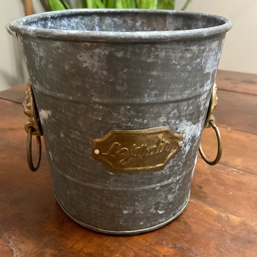 Lejardin Galvanized Metal Bucket With Brass Lion Heads On Each Side-Great Decor